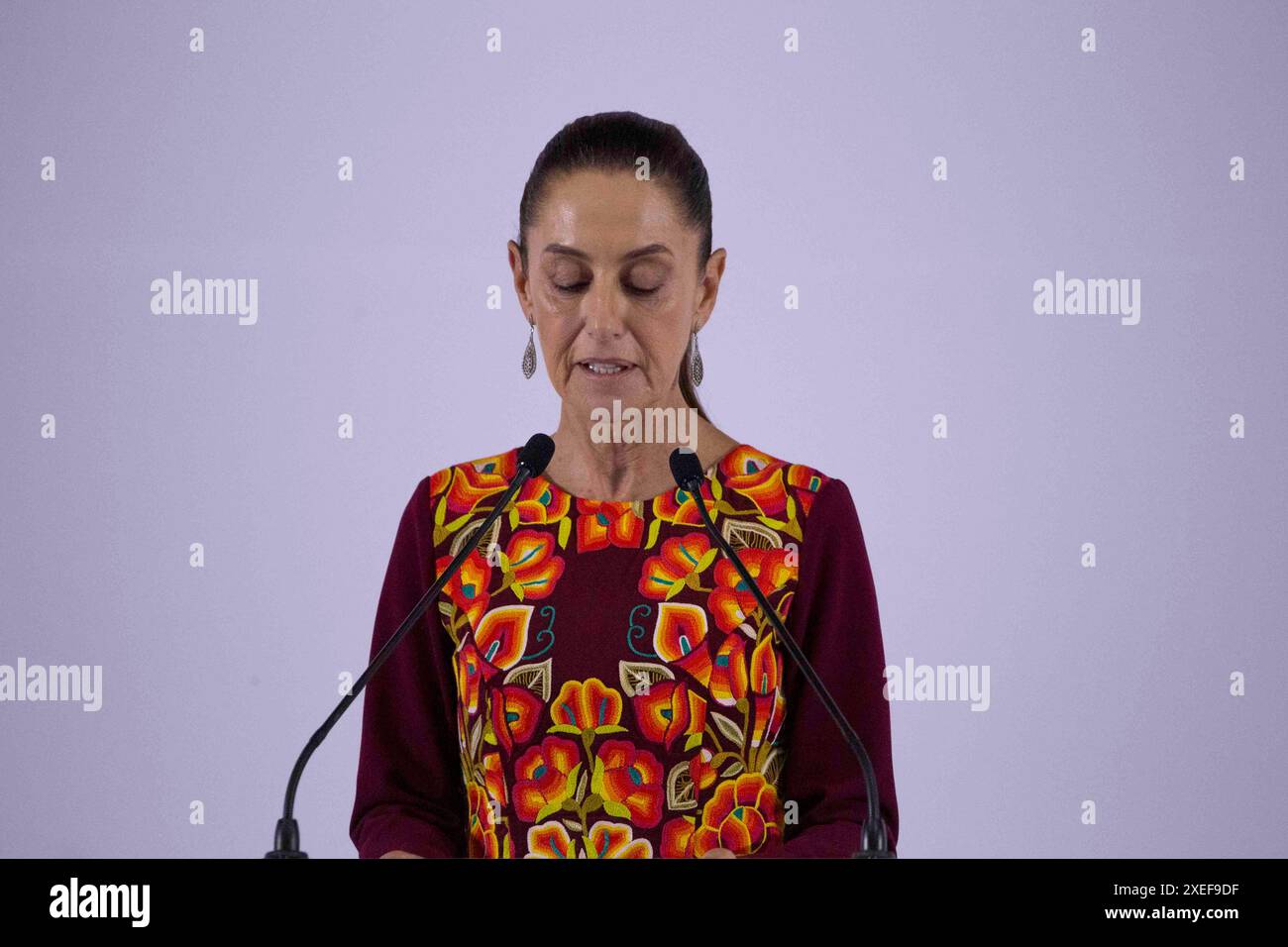 Claudia Sheinbaum, presidente eletto del Messico, interviene durante la presentazione della seconda parte del suo gabinetto presidenziale al Museo Interactivo de economia. Foto Stock