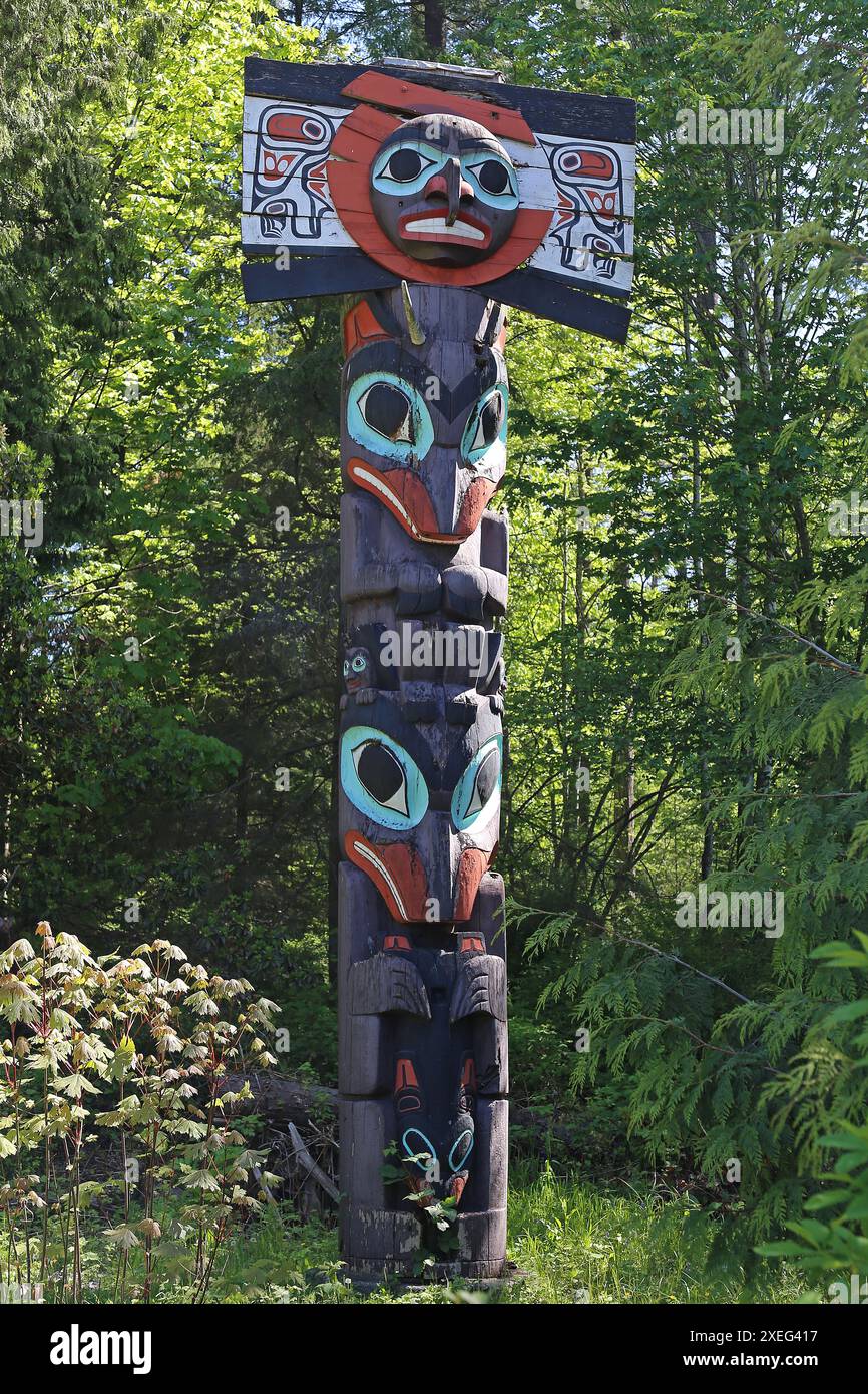 Chief Skedans Mortuary Pole (replica, Bill Reid, 1964), Brockton Point, Stanley Park, Vancouver, Columbia Britannica, Canada, Nord America Foto Stock