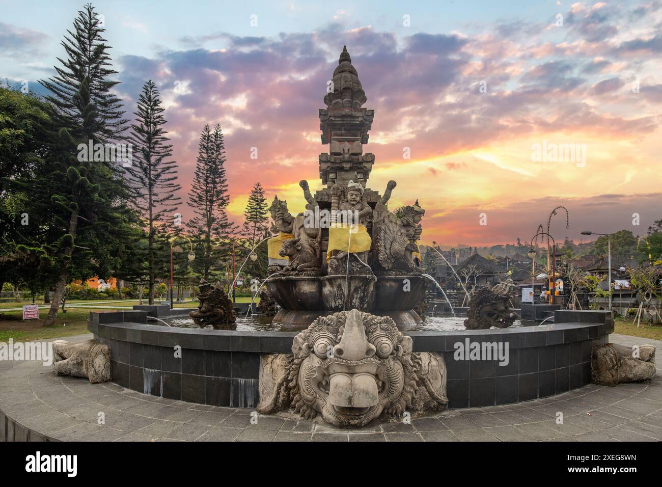 Il tempio Besakih sul vulcano Agung. Bali, anche indicato come il tempio madre. Foto Stock