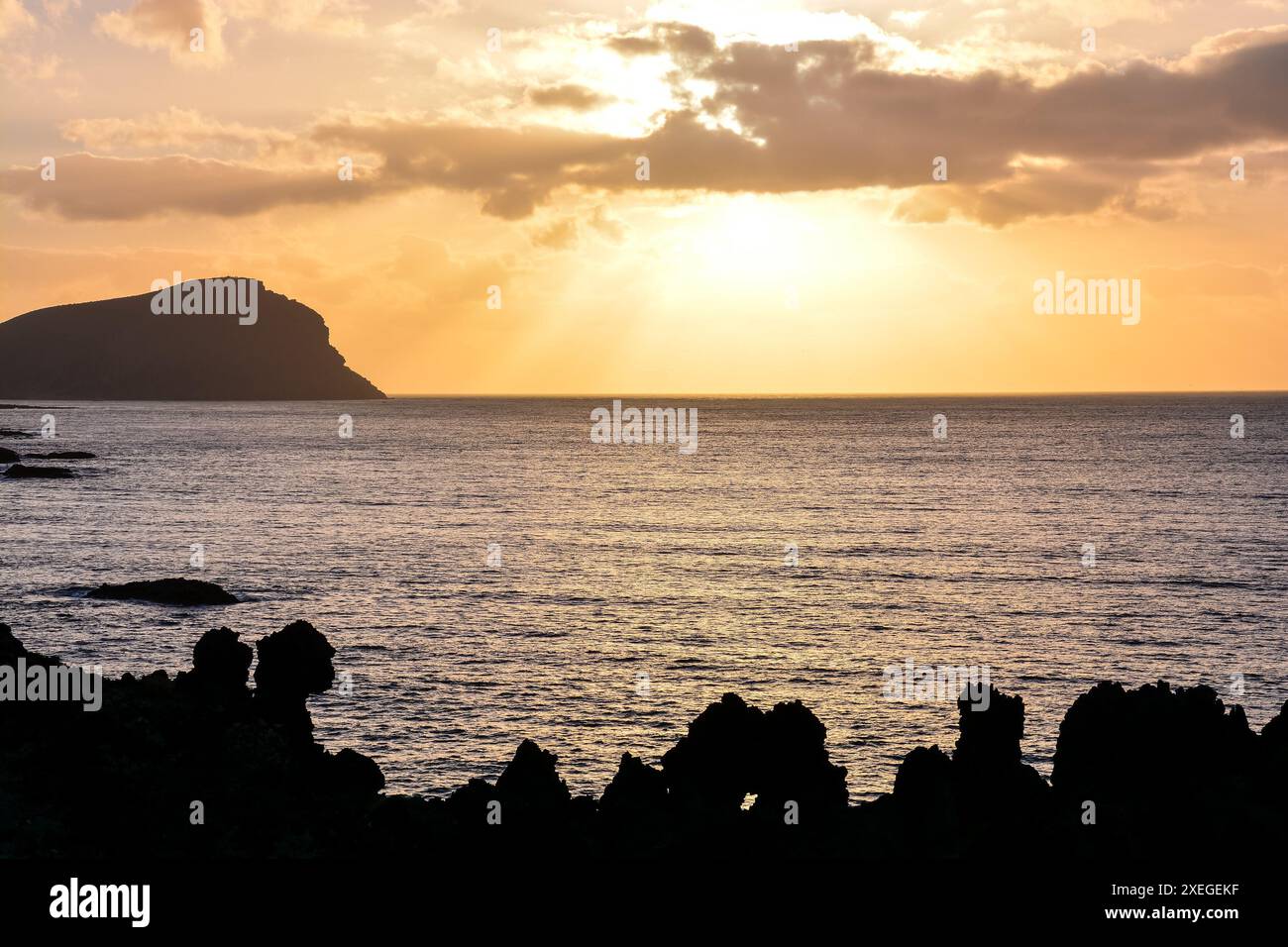 Mare tramonto tropicale Foto Stock