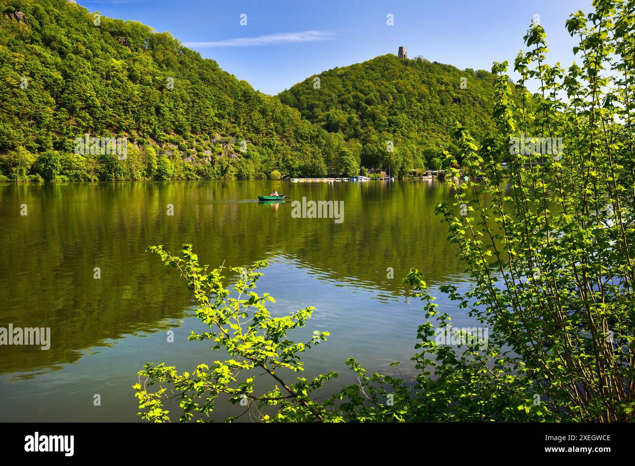 Hengsteysee con il monumento del Kaiser Wilhelm a Syberg, Dortmund, Ruhr, Germania, Europa Foto Stock