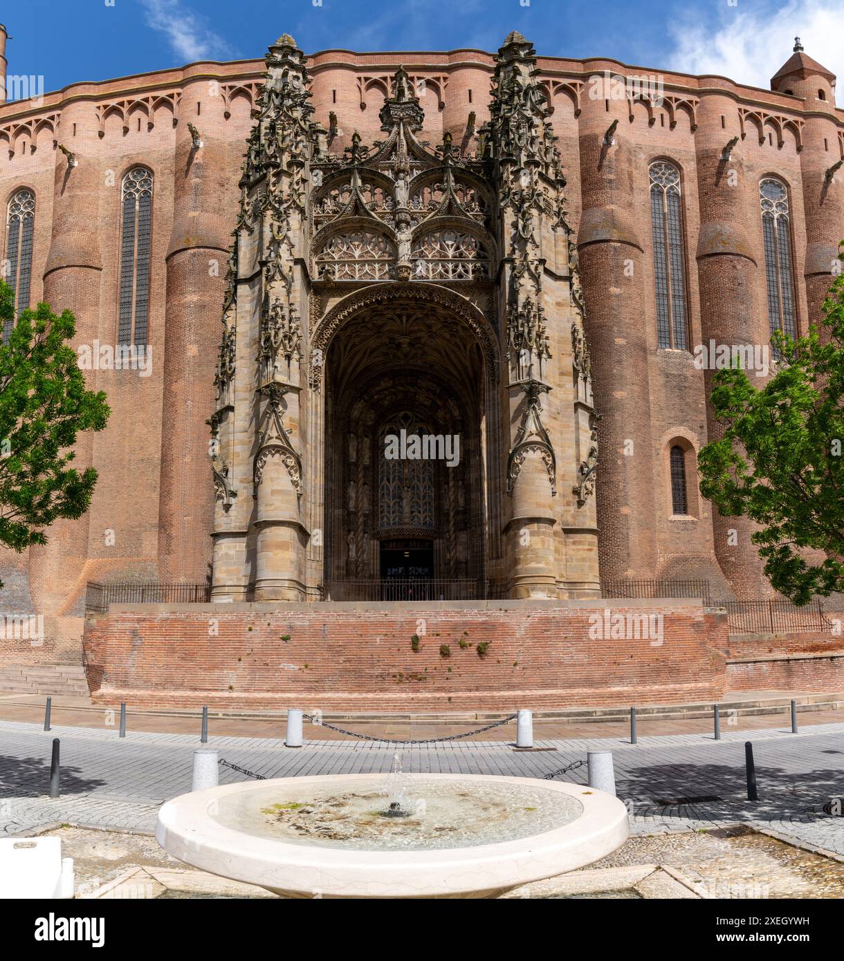 L'ingresso principale della cattedrale di Sainte-Cecile ad Albi Foto Stock