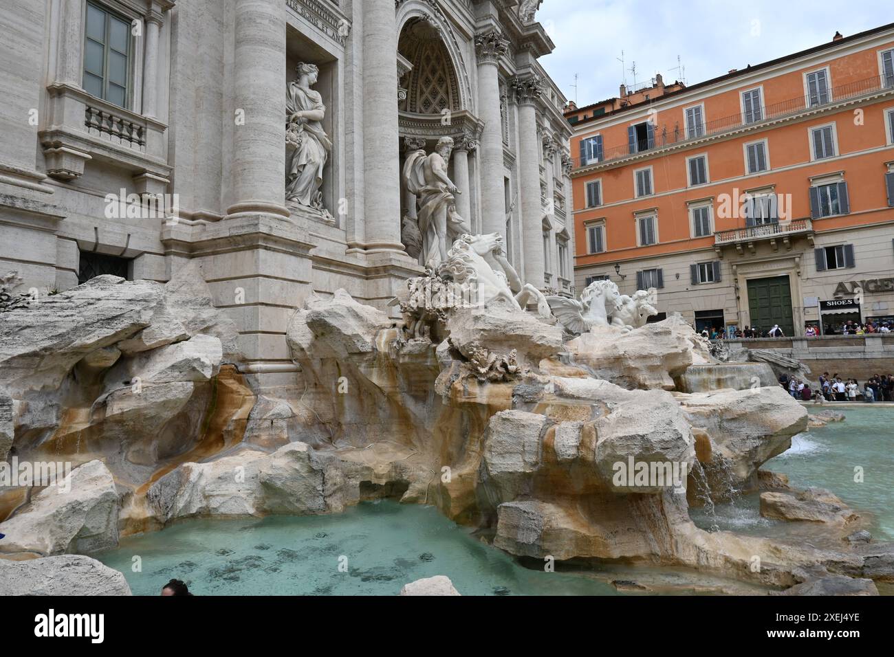 Eurore, Italia, Roma fontana di trevi e colosseo Foto Stock