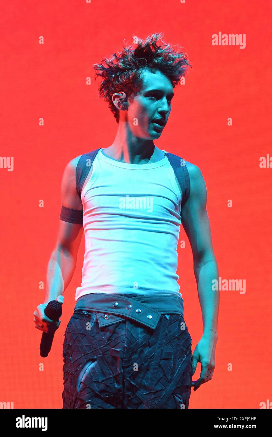 LONDRA, INGHILTERRA - GIUGNO 27: Troye Sivan si esibisce alla OVO Arena di Wembley il 27 giugno 2024 a Londra, Inghilterra. CAP/Mar ©Mar/Capital Pictures Foto Stock