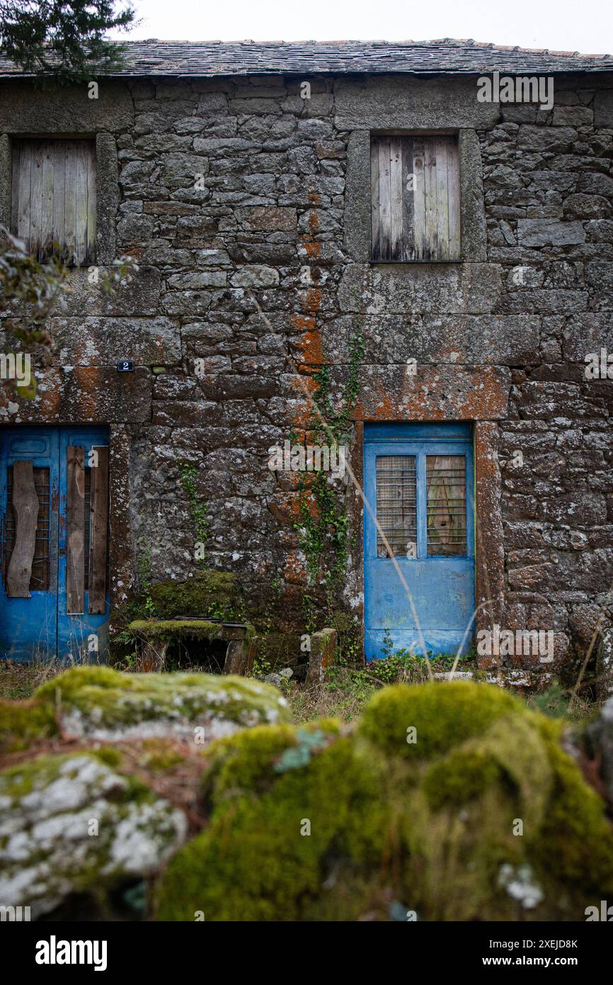 Casa di pietra abbandonata in Spagna Foto Stock