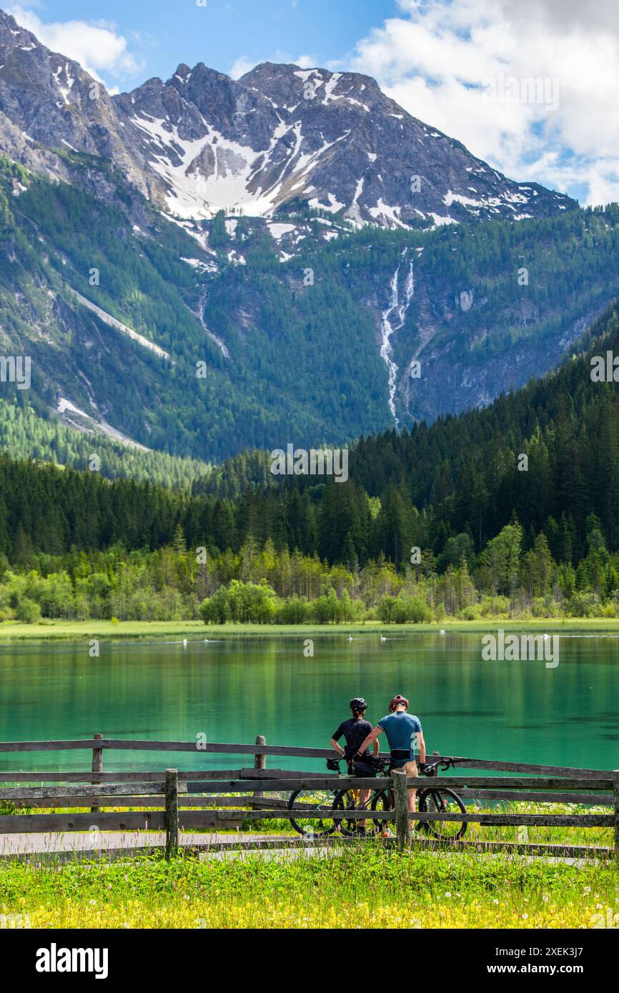 Tranquille mattine estive al lago JÃ¤Gersee, Austria Foto Stock
