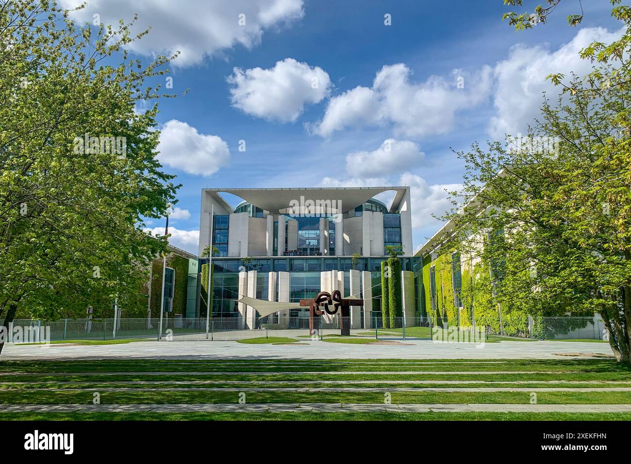 Bundeskanzleramt (cancelleria federale tedesca) edificio moderno a Berlino, Germania Foto Stock