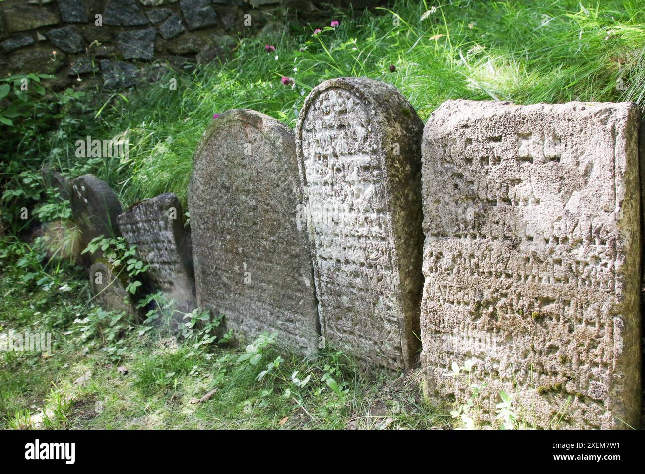 Cimitero ebraico nel quartiere ebraico di Trebic, Repubblica Ceca Foto Stock