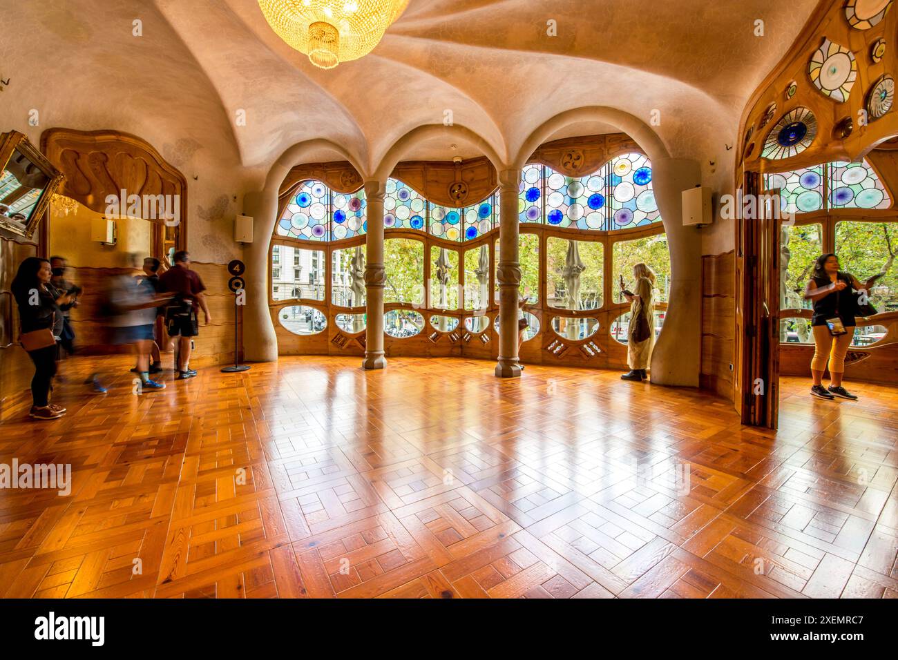 Interni di Casa Batllo, design modernista di Antoni Gaudi, città vecchia, barcellona, spagna. Foto Stock