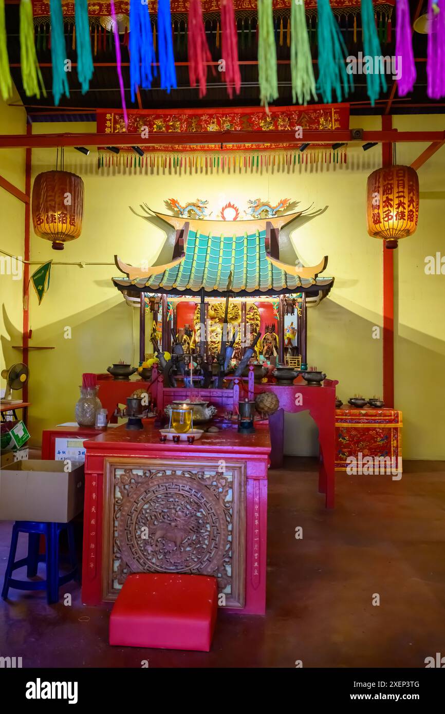 Il tempio buddista cinese sul molo di Lim, George Town, Penang, Malesia Foto Stock