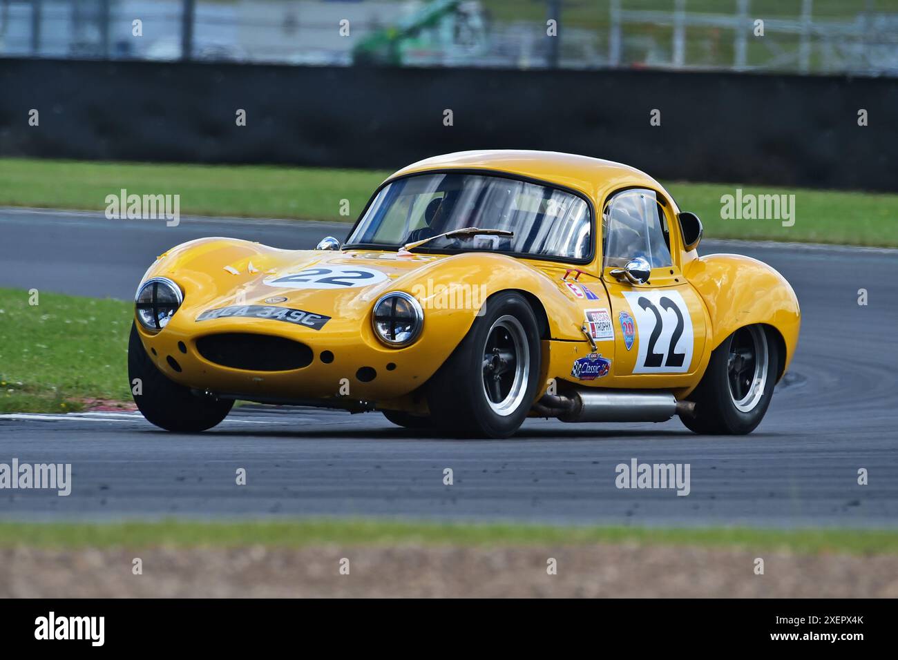 Neil Armstrong, Ginetta G4R, Adams & Page Swinging Sixties/Mintex Classic K, quaranta minuti di corsa per l'evento combinato della serie con un mandato Foto Stock