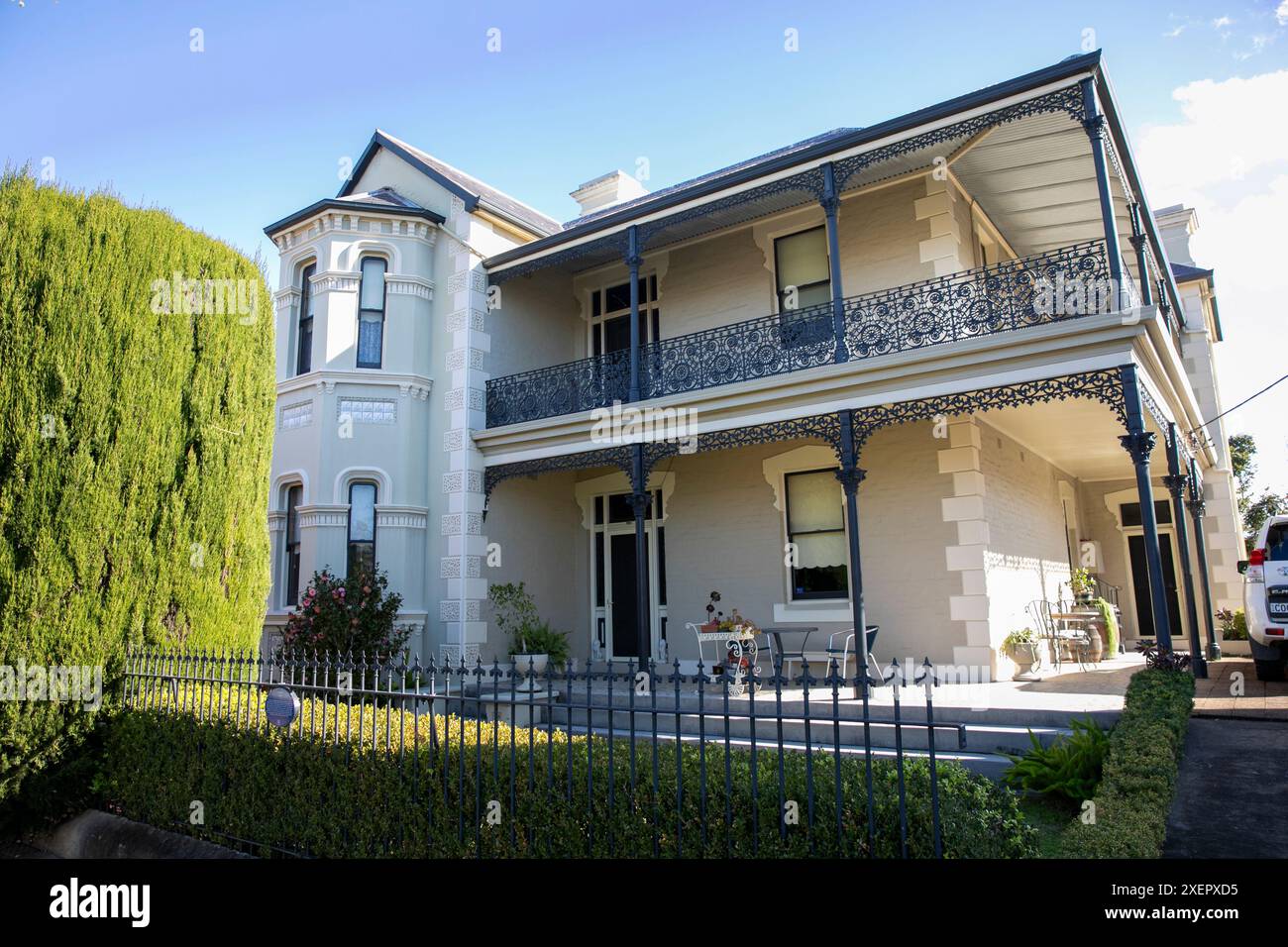 Centro di Dungog, casa di Coolalie costruita nel 1895 nella grandiosa architettura vittoriana nel centro della città, nuovo Galles del Sud, Australia Foto Stock