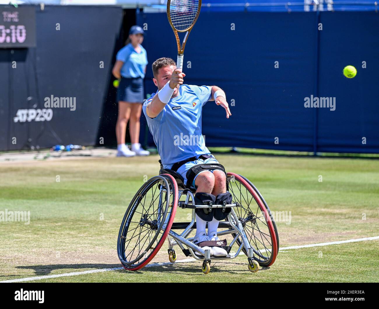 Eastbourne, Regno Unito. 29 giugno 2024. Alfie HEWETT (GBR) (PIC) batte Gustavo FERNANDEZ (ARG) durante il Rothesay International Tennis Tournament al Devonshire Park, Eastbourne, East Sussex, Regno Unito. Crediti: LFP/Alamy Live News Foto Stock