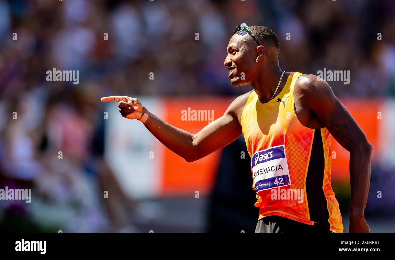 HENGELO - Liemarvin Bonevacia durante la semifinale di 200 metri nella seconda giornata dei Campionati nazionali di atletica leggera nello Stadio FBK. ANP IRIS VAN DEN BROEK Foto Stock