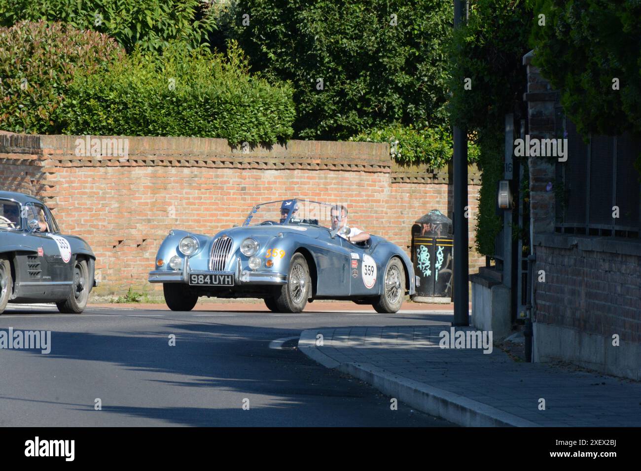 FERRARA, ITALIA - 15 giugno -2024: Una classica corsa per le strade di Ferrara durante la mille miglia 2024. Foto Stock