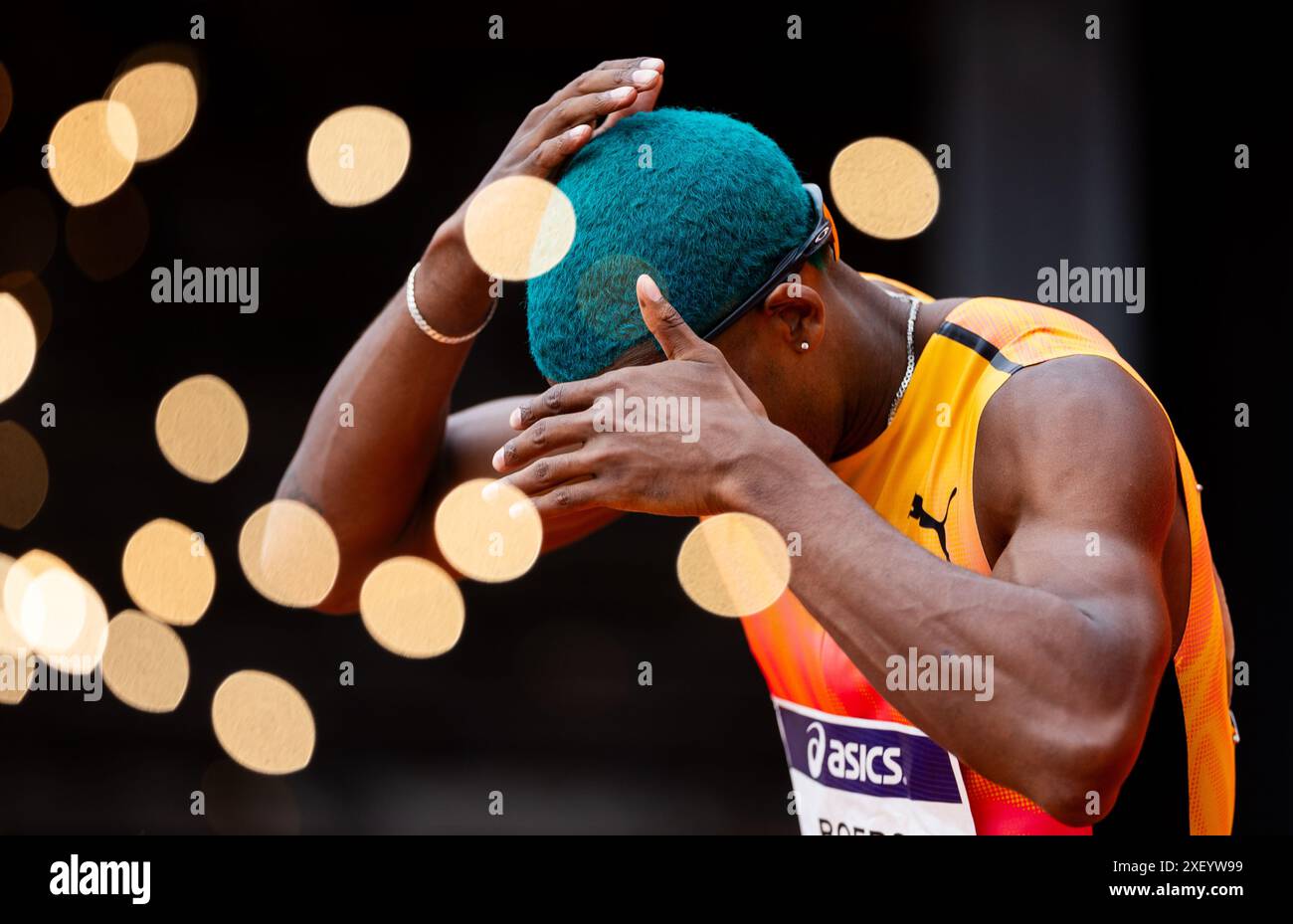 HENGELO - Isayah Boers durante la finale sui 400 metri del terzo giorno dei Campionati nazionali di atletica leggera nello Stadio FBK. ANP IRIS VAN DEN BROEK Foto Stock