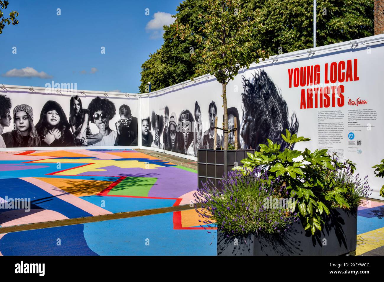 Young Local Artists Photography Program, Warwick Road, Royal Borough of Kensington & Chelsea, Londra, Inghilterra, Regno Unito Foto Stock