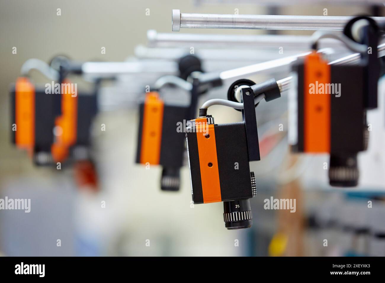 Telecamere per la calibrazione dei misuratori elettrici. Metrologia elettrica. Servizi tecnologici all'industria. Tecnalia Research & Innovation, Zamudio, Bizkaia, Foto Stock