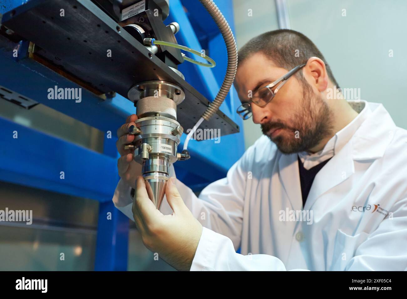 CO2 laser Rofin sistema di taglio laser industria, Tecnalia Research & Innovation, Technology and Research Centre, Zamudio Technological Park, Derio, Bi Foto Stock