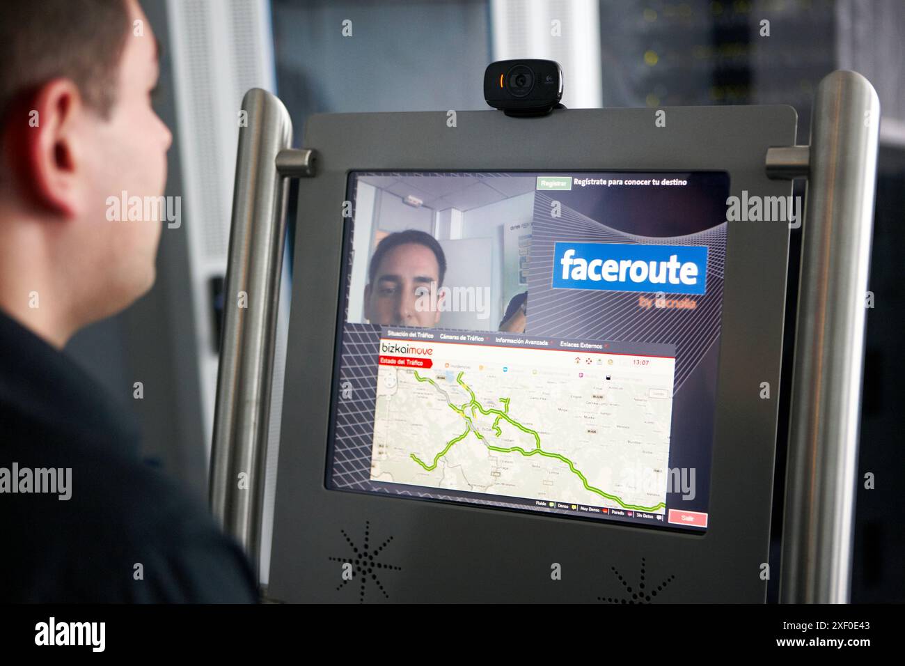 Progetto Faceroute, on line informazioni personalizzate sul flusso di traffico per utenti registrati, laboratorio Internet of Things, Tecnalia Research & Innovation, Zamudio Foto Stock