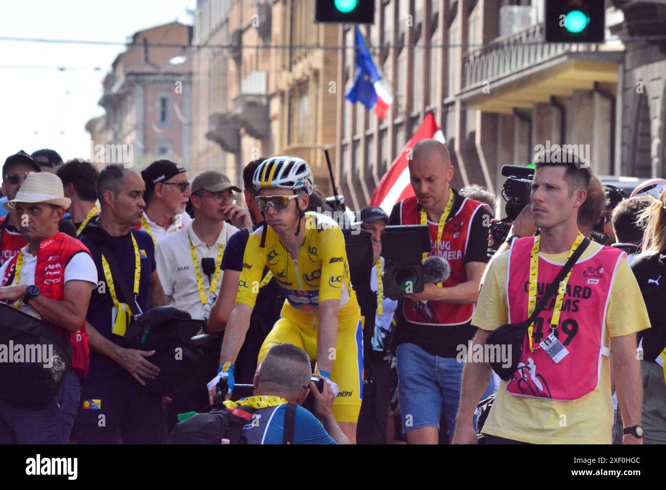 Romain Bardet (TEAM DSM- POSTLN) al traguardo tappa 2 durante la fase 2 - traguardo, Tour De France gara a Bologna, Italia, giugno 30 2024 Foto Stock