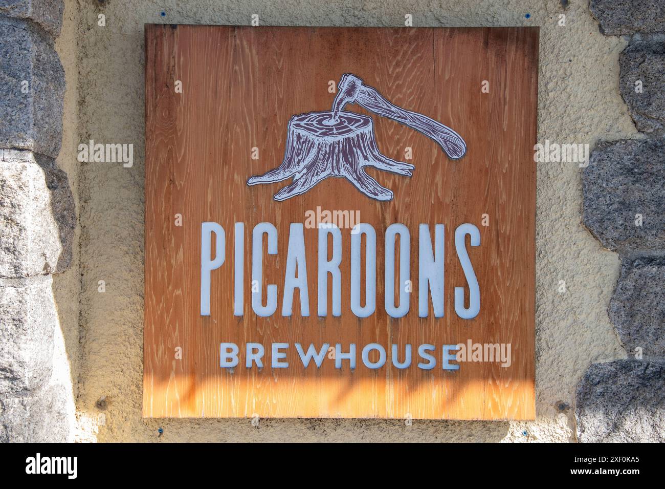 Cartello Picaroons Brewhouse su King Street nel centro di St. Stephen, New Brunswick, Canada Foto Stock