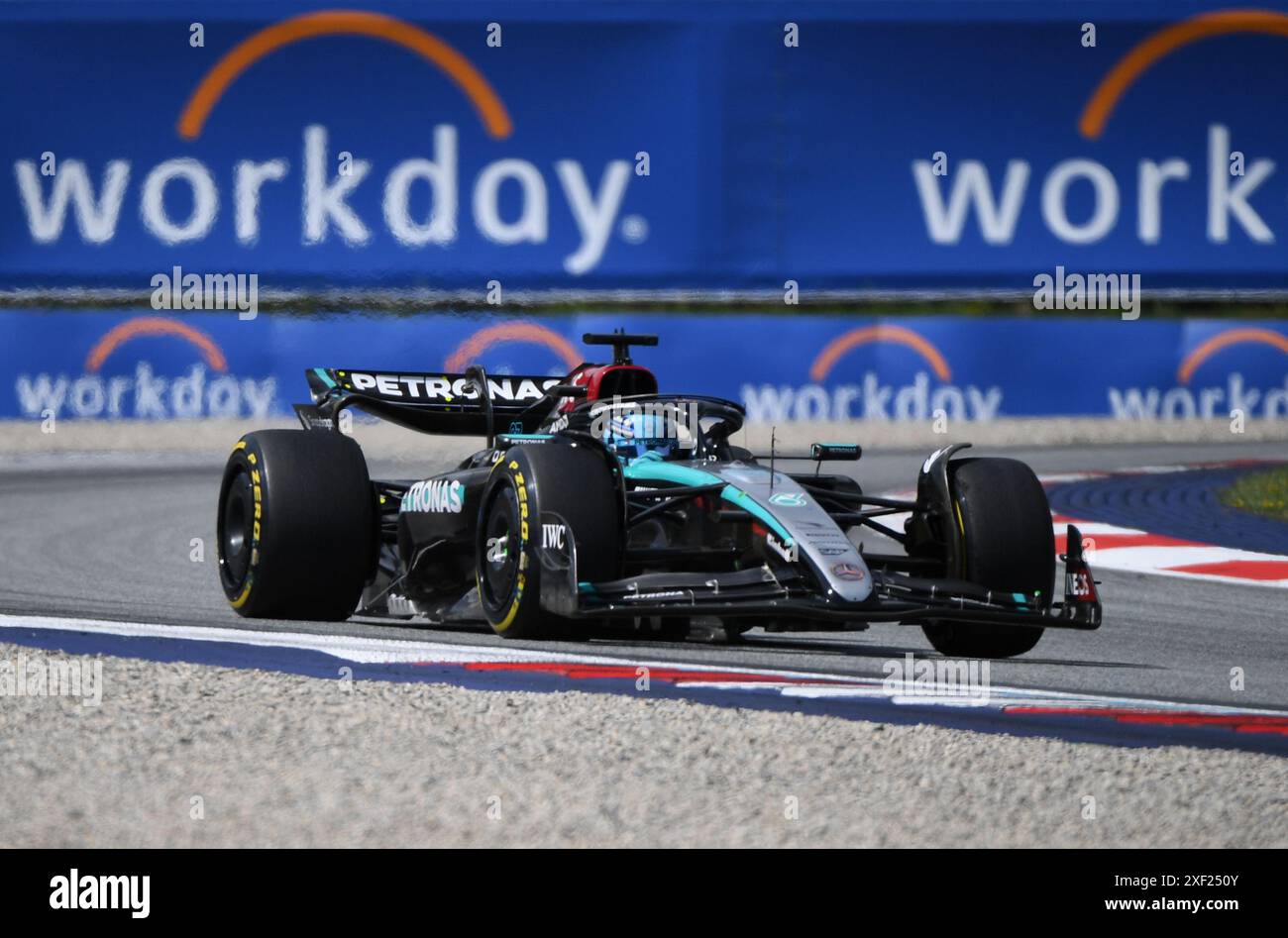 Spielberg, Austria. 30 giugno 2024. Il pilota britannico di Mercedes George Russell gareggia nel Gran Premio d'Austria di Formula 1 a Spielberg, Austria, il 30 giugno 2024. Credito: He Canling/Xinhua/Alamy Live News Foto Stock