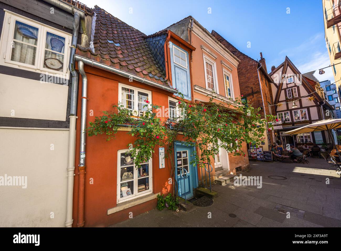 Pittoresche case in legno nel quartiere Schnoor di Brema. AM Landherrnamt, Brema, Brema, Brema, Germania Foto Stock