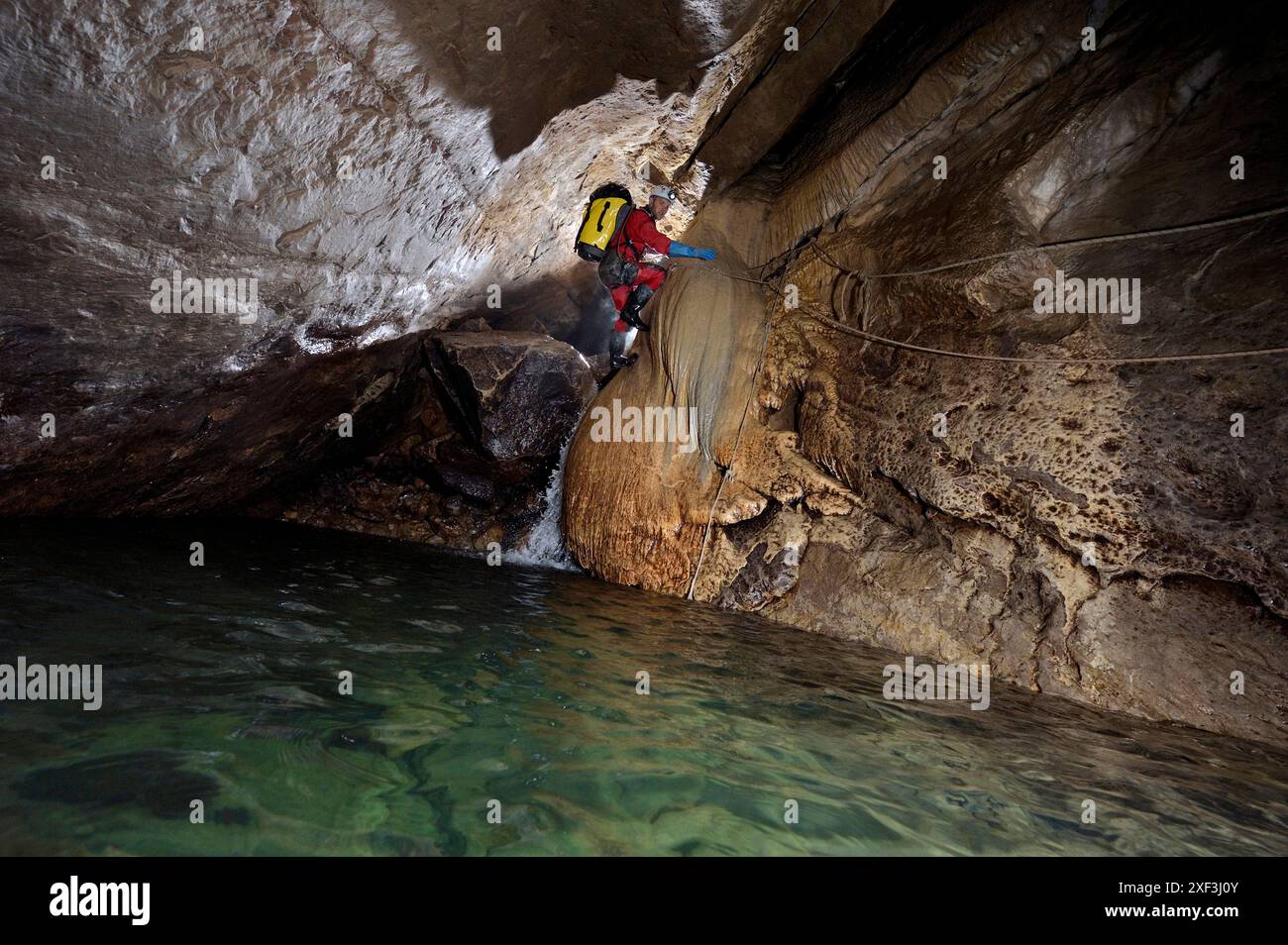 Dopo due spedizioni nel 2011 e nel 2012 - raccolta di fotografie dalla grotta di Gouffre Berger nella regione francese del Vercors. Foto Stock