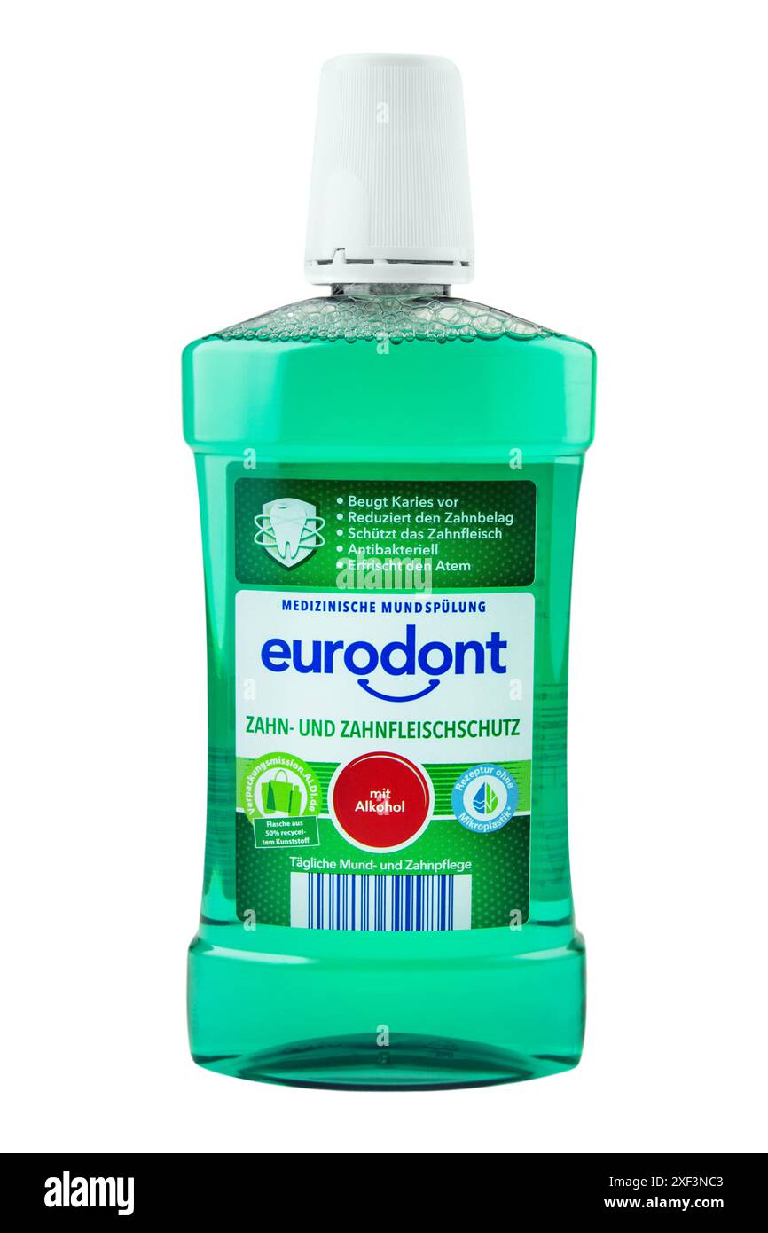 Amburgo, Germania - giugno 29 2024: Collutorio Eurodont tedesco isolato su sfondo bianco Foto Stock