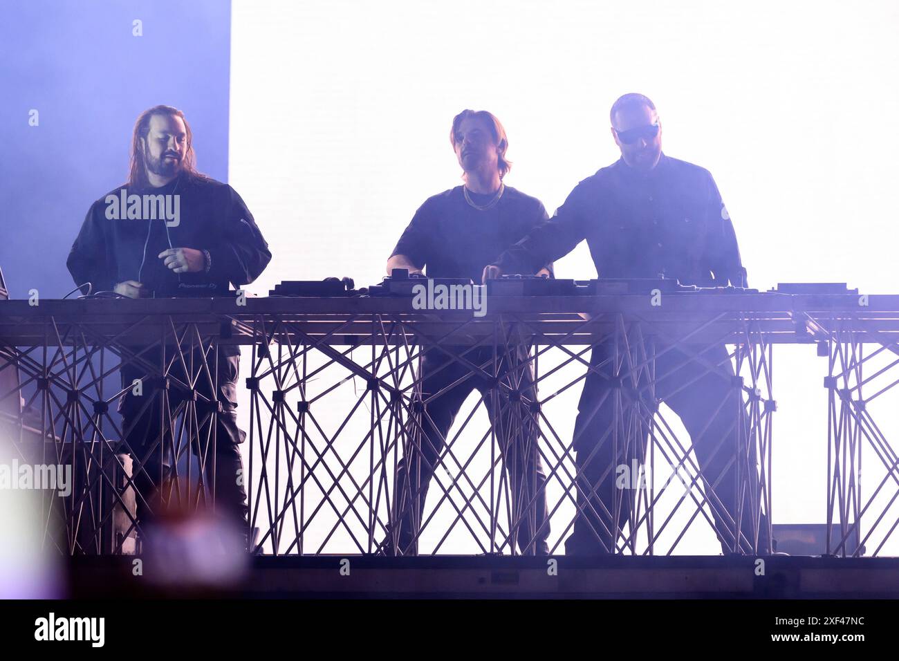 Lucca, Italia. 30 giugno 2024. SWEDISH HOUSE MAFIA si esibisce per l'unico appuntamento italiano al Lucca Summer Festival davanti a un pubblico caldo. Nella foto SWEDISH HOUSE MAFIA. Crediti: Stefano dalle Luche/Alamy Live News Foto Stock