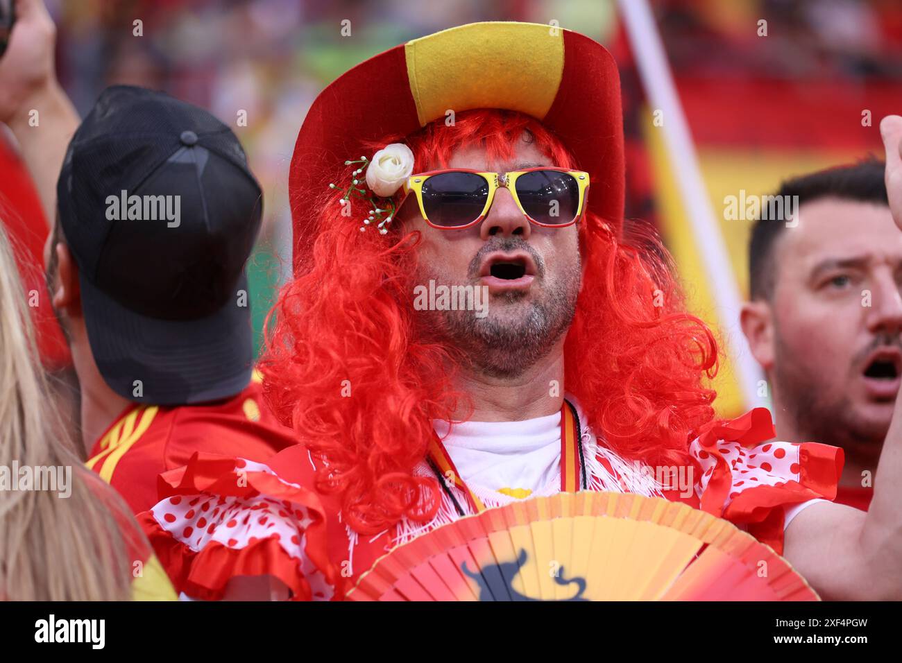 Colonia, Germania. 30 giugno 2024. Tifoso della Spagna durante il turno di UEFA Euro 2024 del 16 incontro tra Spagna e Georgia allo Stadio di Colonia il 30 giugno 2024 a Colonia, in Germania. Crediti: Marco Canoniero/Alamy Live News Foto Stock