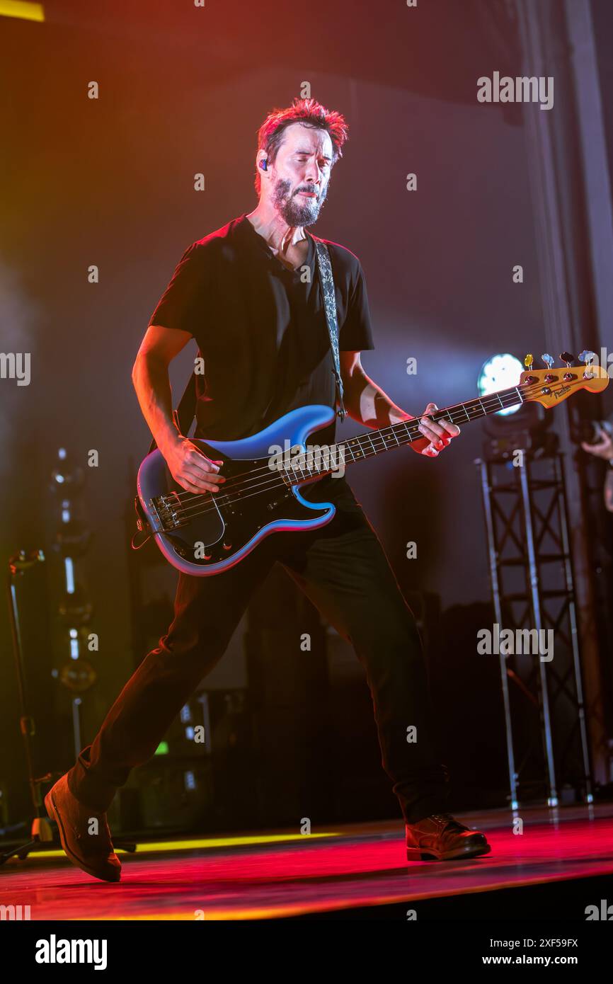 Torino, Italia. 30 giugno 2024. Il gruppo alternative-rock americano DOGSTAR si esibisce dal vivo sul palco dell'OGR Torino durante l'OGR Sonic City. Crediti: Rodolfo Sassano/Alamy Live News Foto Stock