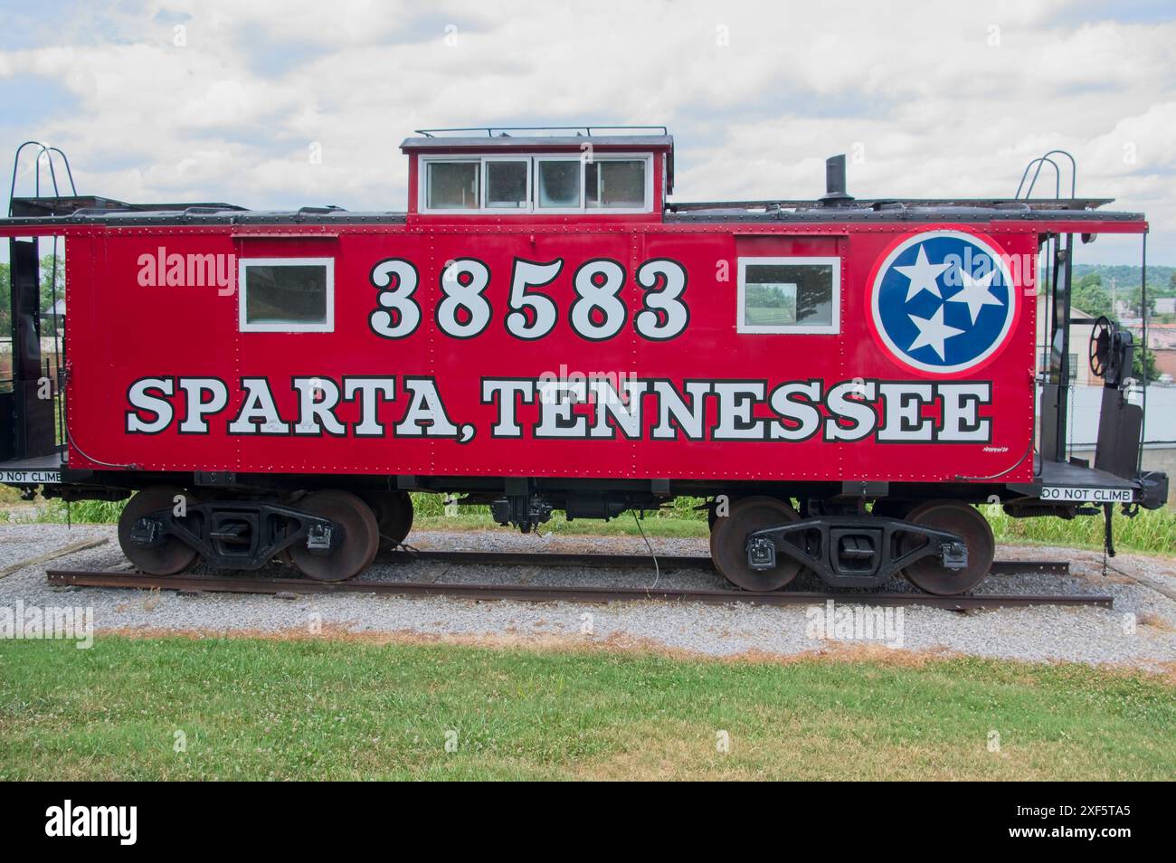Editoriale - Sparta, Tennessee - 6-23-2024 - Red Caboose display a Sparta, Tennessee Foto Stock