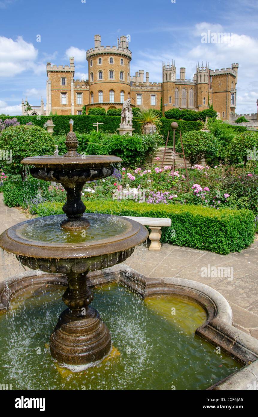 Esterno del castello di Belvoir, residenza signorile del Leicestershire, Regno Unito. Foto Stock