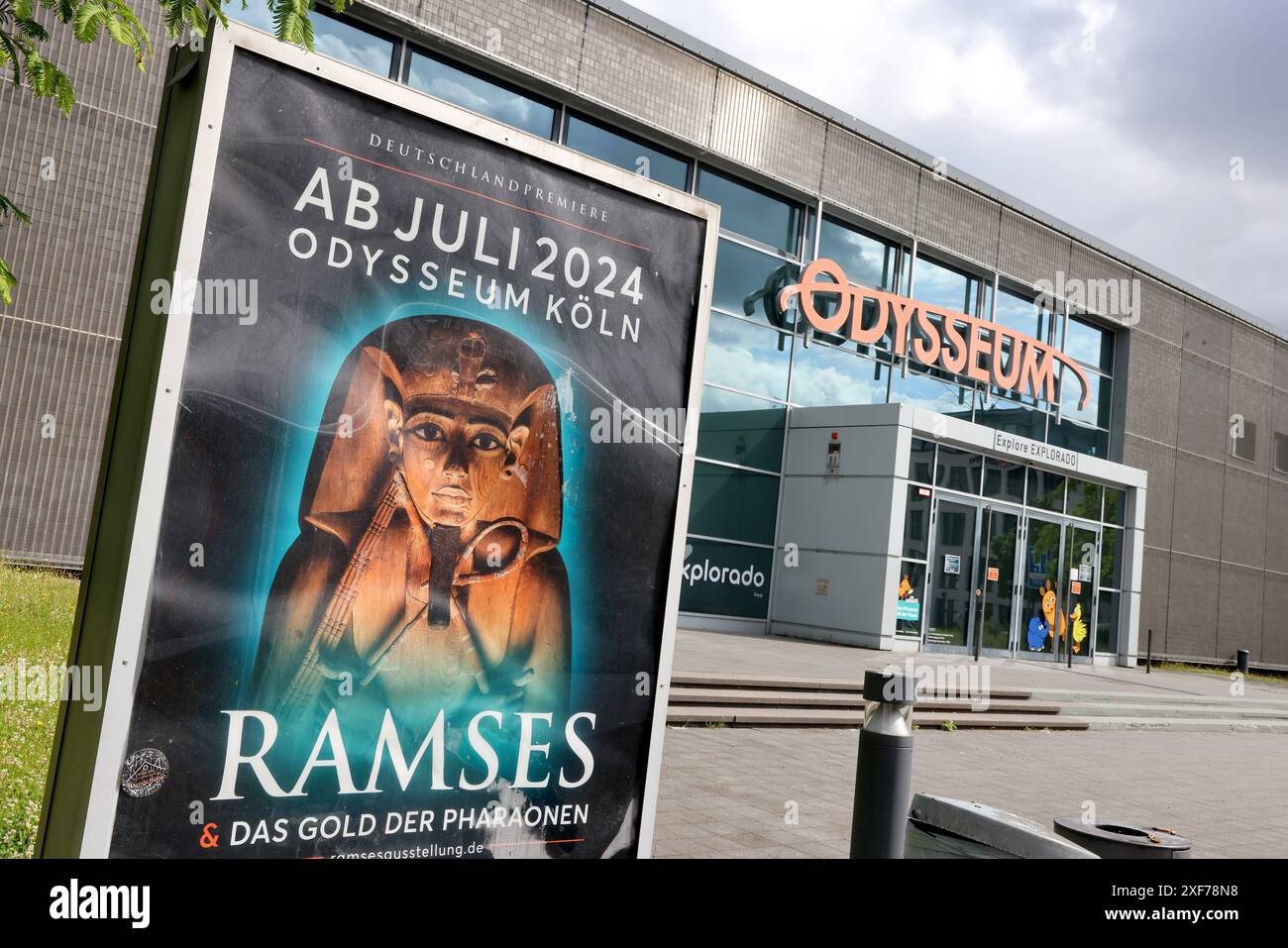 01.07.2024 Köln Odysseum Unboxing Ramses II Ramses & das Gold der Pharaonen die einzige Ramses-Originalausstellung mit über 180 Artefakten *** 01 07 2024 Colonia Odysseum Unboxing Ramses II Ramses Ramses l'oro dei faraoni l'unica mostra originale Ramses con oltre 180 manufatti Foto Stock