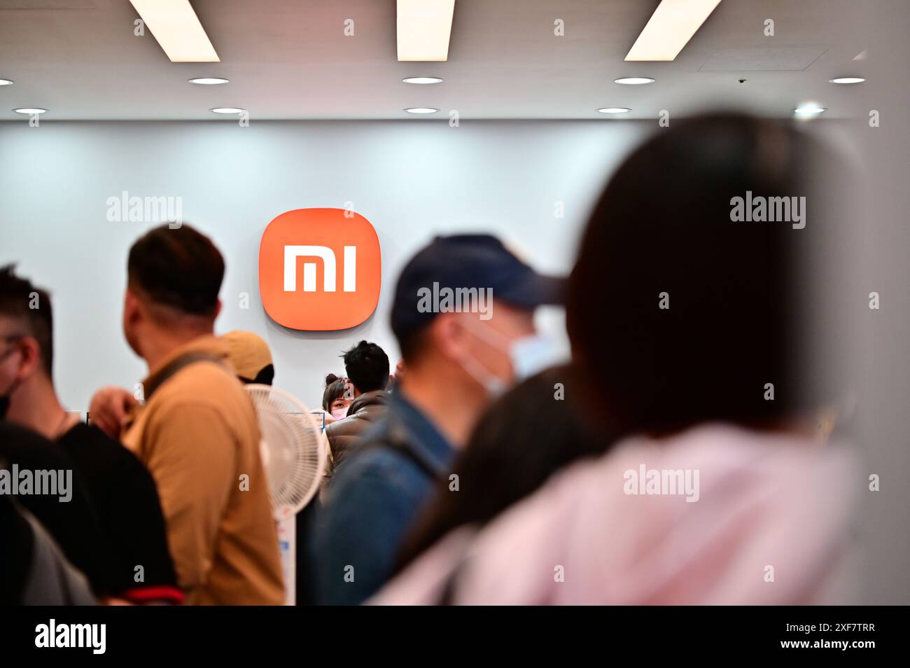 Taiwan - 16 marzo 2024: Xiaomi (fondata nel 2010, Cina) è un'azienda leader mondiale nel settore degli smartphone, nota per offrire telefoni di alta qualità a prezzi competitivi. Foto Stock