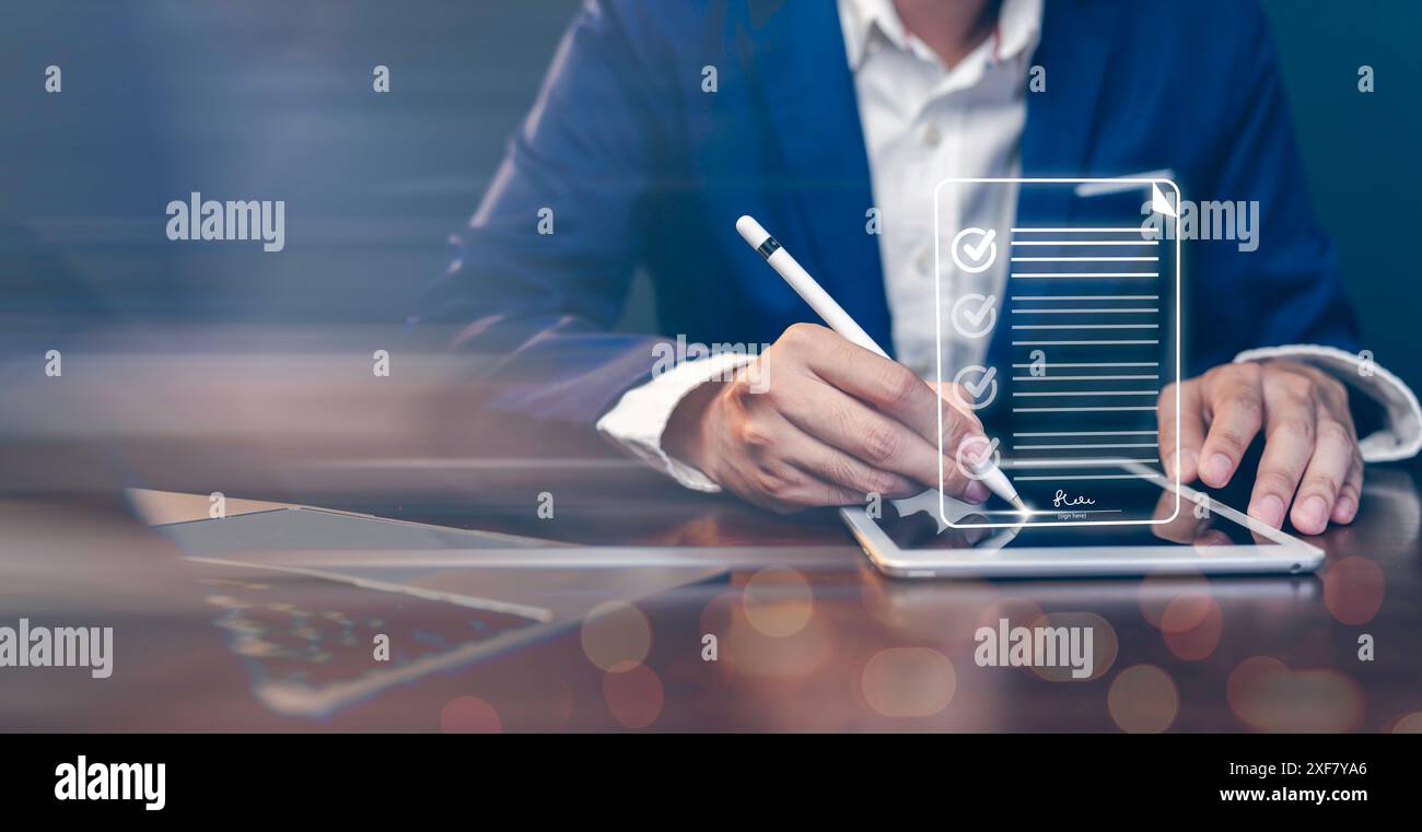 informazioni sui documenti di sicurezza cartella dei file di accesso aziendale, gestione tecnologia di sicurezza informatica, sicurezza digitale concetto database aziendale professiona Foto Stock