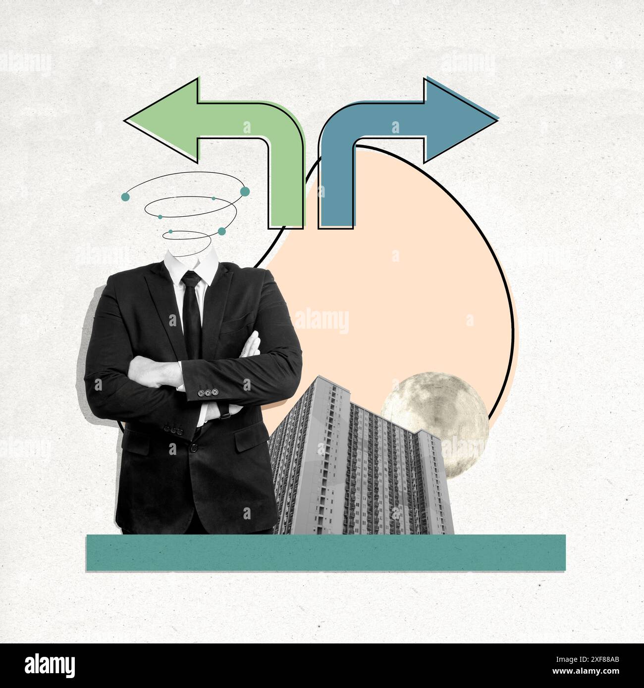 Arte del collage concettuale di un uomo d'affari che decide da che parte andare con frecce che puntano in direzioni opposte, simboleggiando le sfide della decisione m Foto Stock