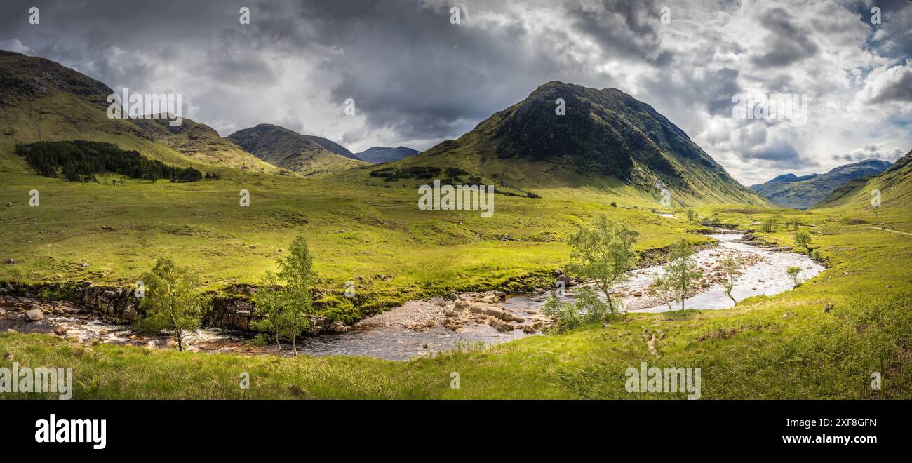 Geografia / viaggi, Gran Bretagna, Scozia, fiume Etive con il monte Beinn Ceitlein, Glen Etive, ULTERIORI-DIRITTI-CLEARANCE-INFO-NON-DISPONIBILI Foto Stock