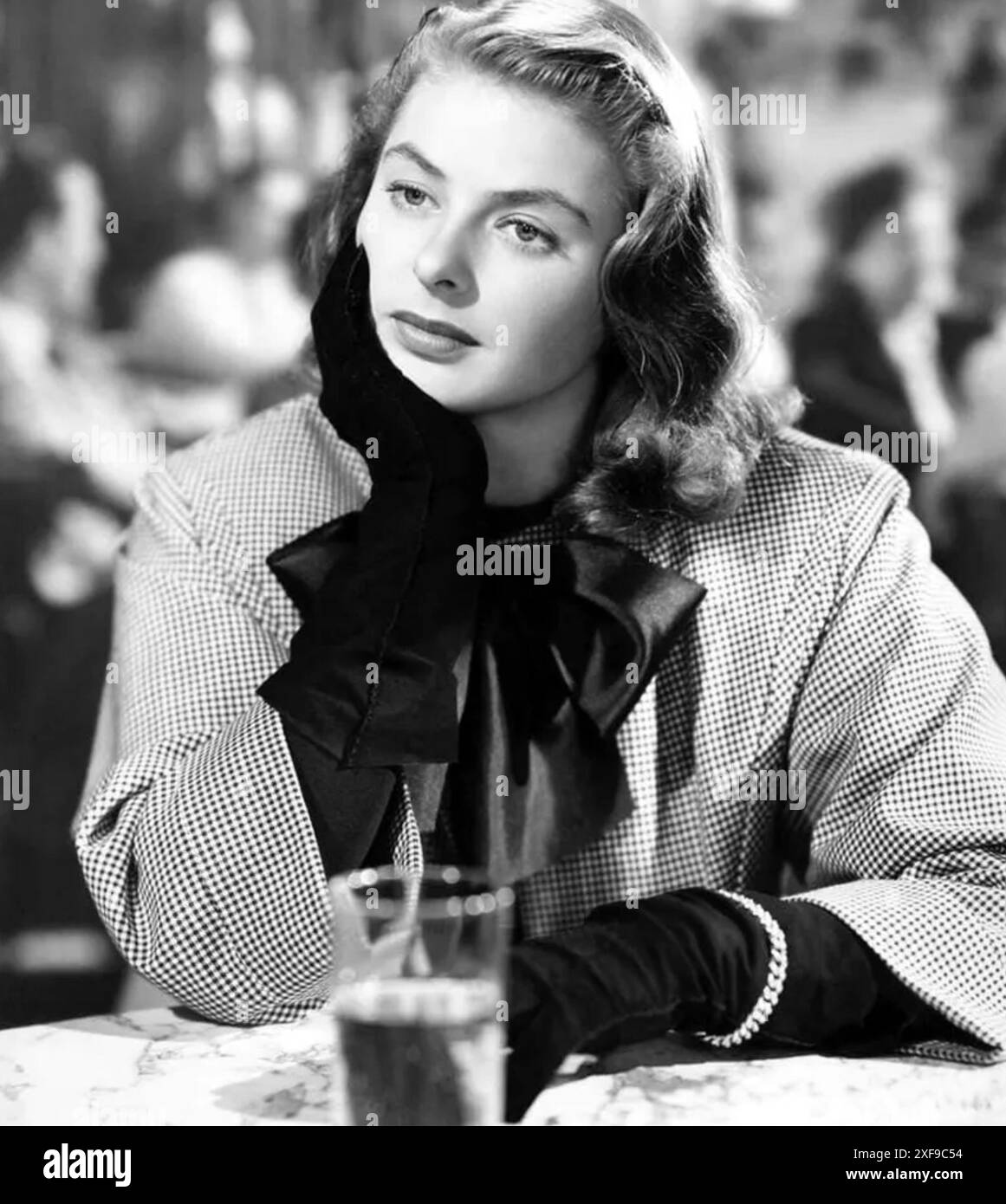 NOTORIOUS 1946 RKO radio Pictures film con Ingrid Bergman nel ruolo di Alicia Huberman Foto Stock