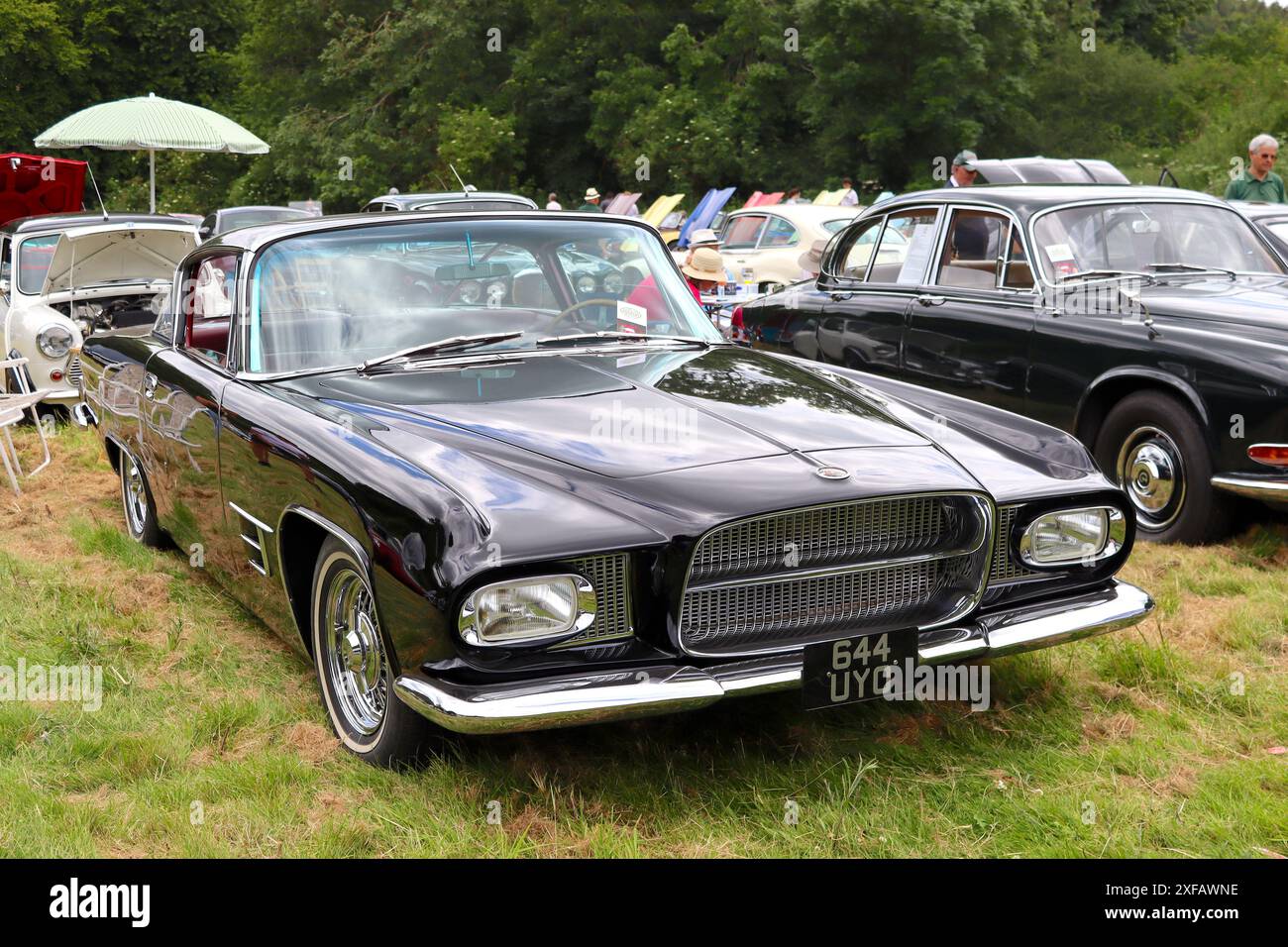 Un'auto d'epoca molto rara, la Ghia L.6,4, una delle sole 26 prodotte dal 1960 al 1962. Tra i clienti americani c'erano Dean Martin, Frank Sinatra e Gary Morton. Foto Stock