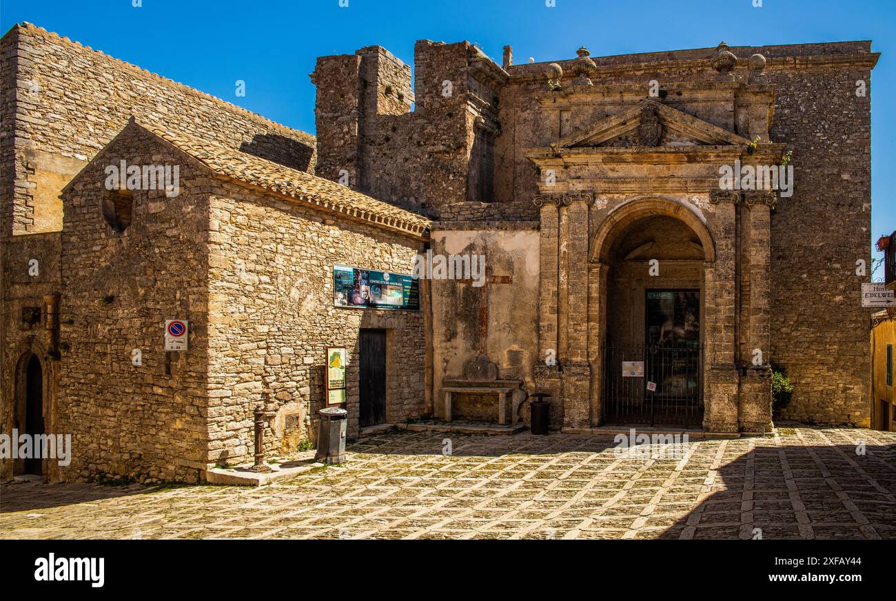 Geografia / viaggi, Italia, Sicilia, Erice, vicoli del centro storico con palazzi, ULTERIORI DIRITTI-AUTORIZZAZIONE-INFO-NON-DISPONIBILI Foto Stock