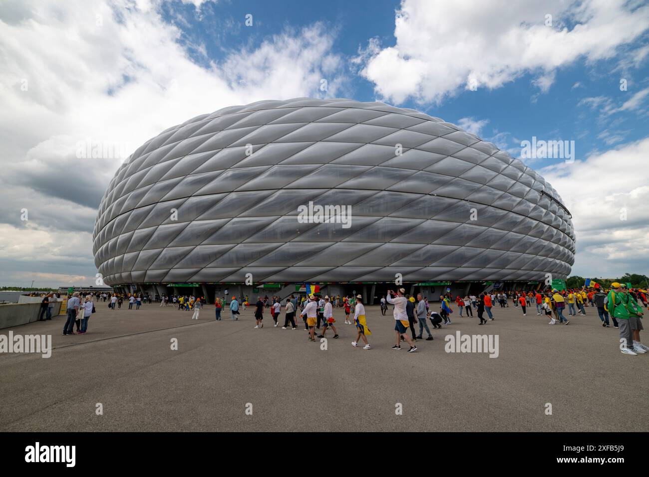 Una Visione Generale Della Munich Football Arena Prima Della Partita una-visione-generale-della-munich-football-arena-prima-della-partita