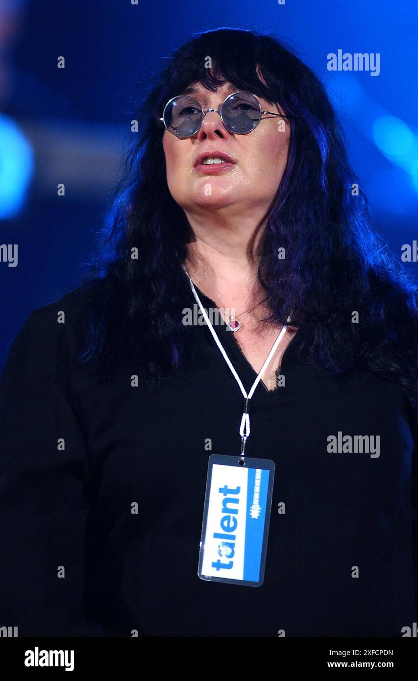 **FILE FOTO** Ann Wilson di Heart annuncia la diagnosi del cancro. Ann Wilson al Kodak Theater di Hollywood per lo spettacolo televisivo Lifetime, Women Rock! Ragazze e chitarre. 2003 crediti: Ron Wolfson/MediaPunch Foto Stock