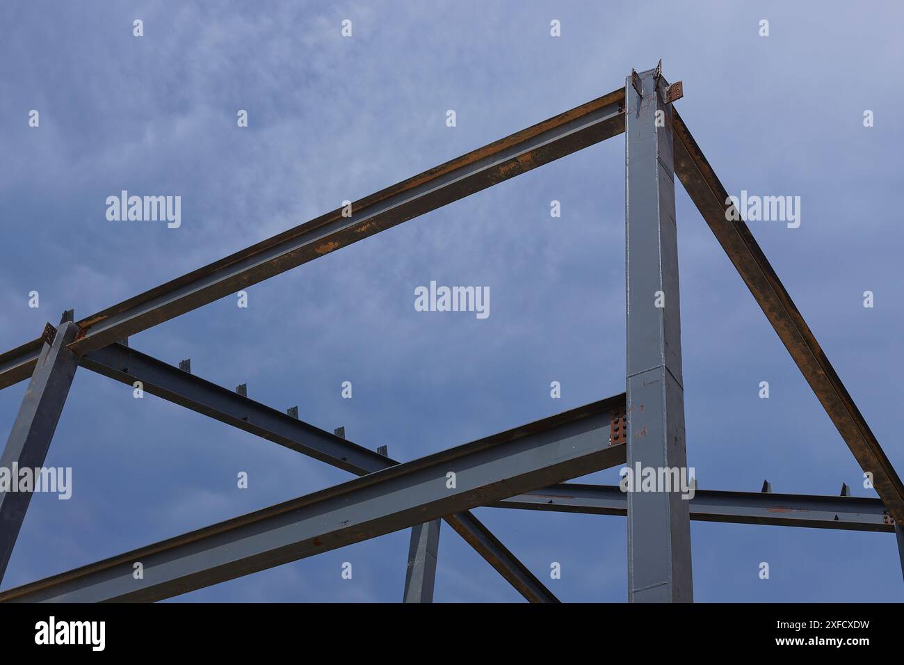 Struttura metallica in travi a T, telaio da costruzione Foto Stock