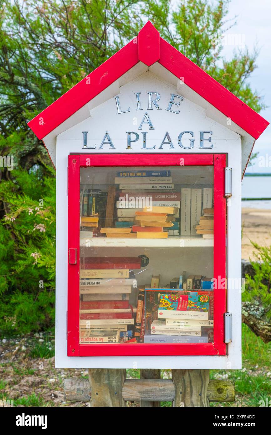 Francia, Gironde, Lanton, Tour du Bassin d'Arcachon, box Library Foto Stock