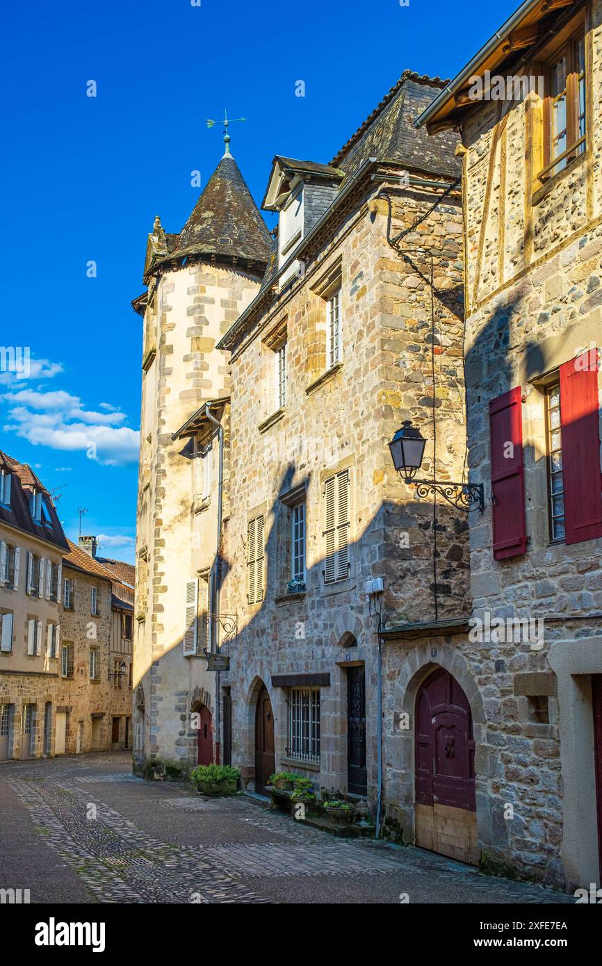 Francia, Correze, Beaulieu sur Dordogne, villaggio medievale etichettato Les Plus Beaux Villages de France (i più bei villaggi di Francia) Foto Stock