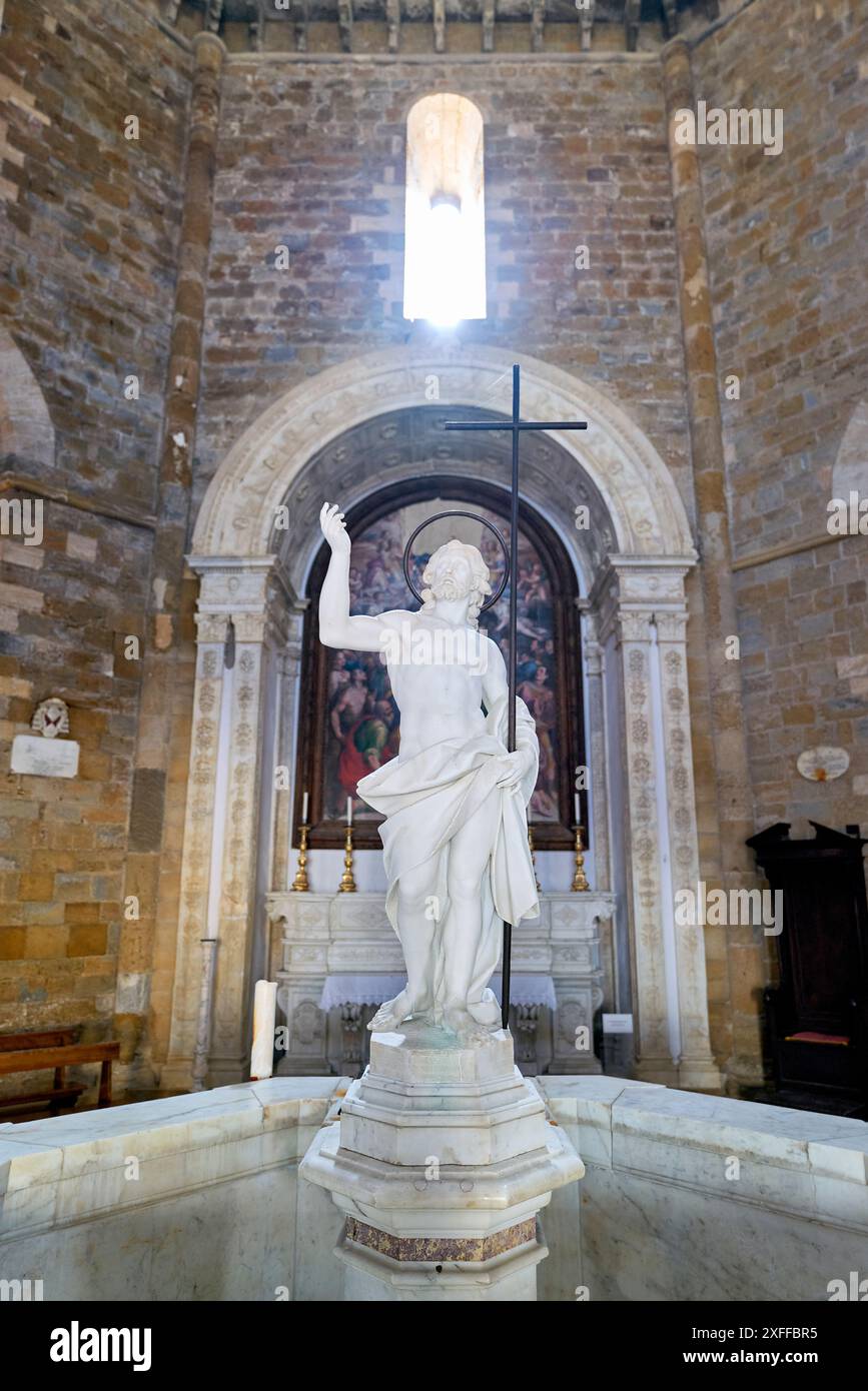 Volterra Toscana Italia. Il Battistero di San Giovanni Foto Stock
