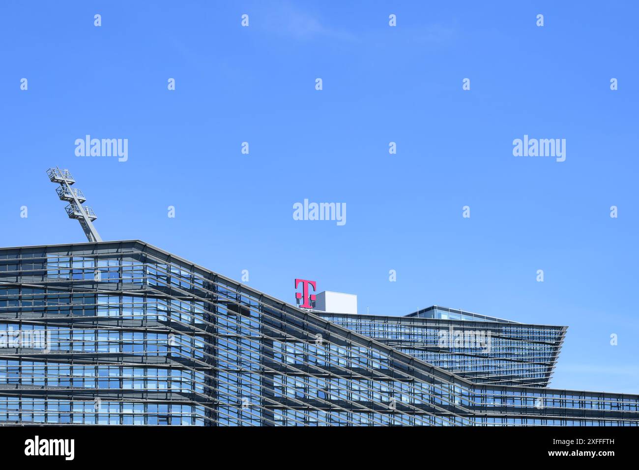 Vienna, Austria - sede del T-Center di Günther Domenig Foto Stock